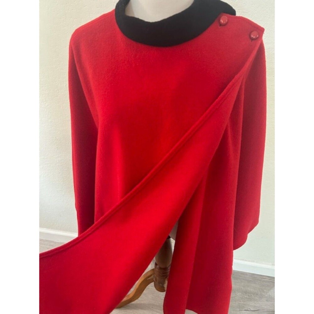 Red Wool Cape - Picture 3 of 5